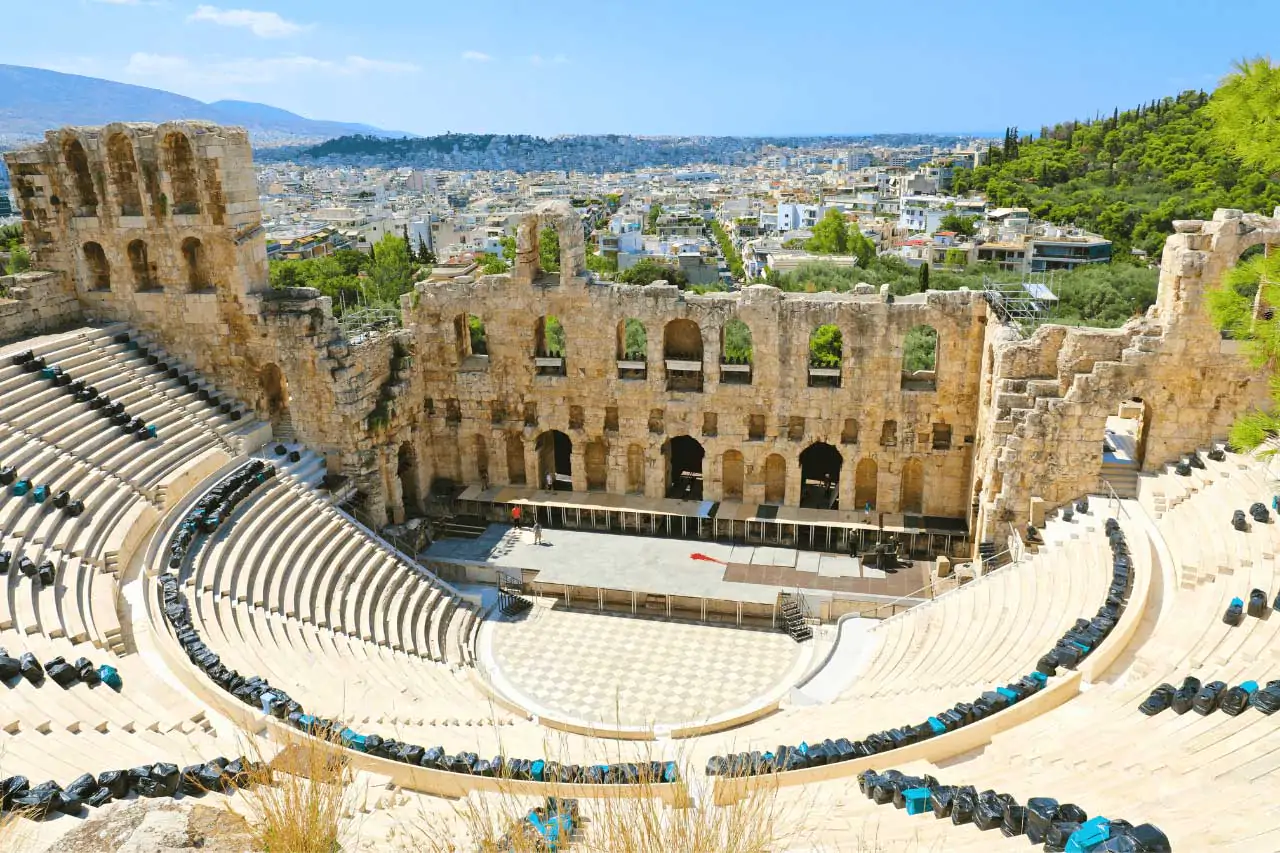 Atene-La-Bussola-on-the-Road-2