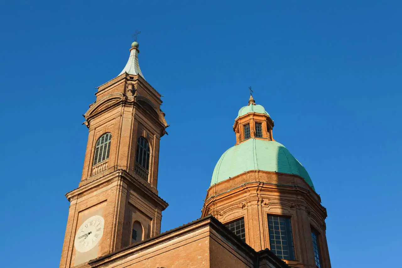 Bologna-La-Bussola-on-the-Road-3