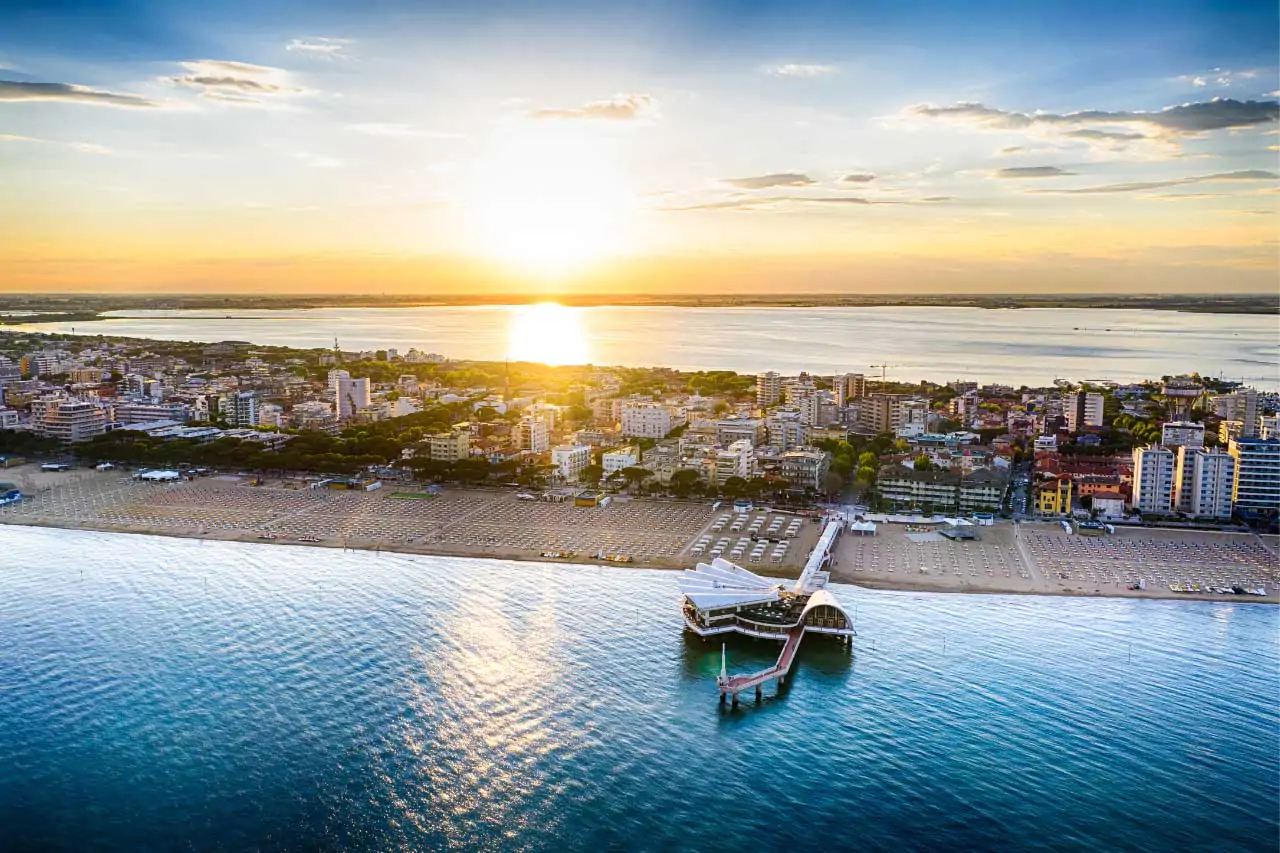 Settimana-Azzurra-a-Lignano-Sabbiadoro-La-Bussola-on-the-Road-1