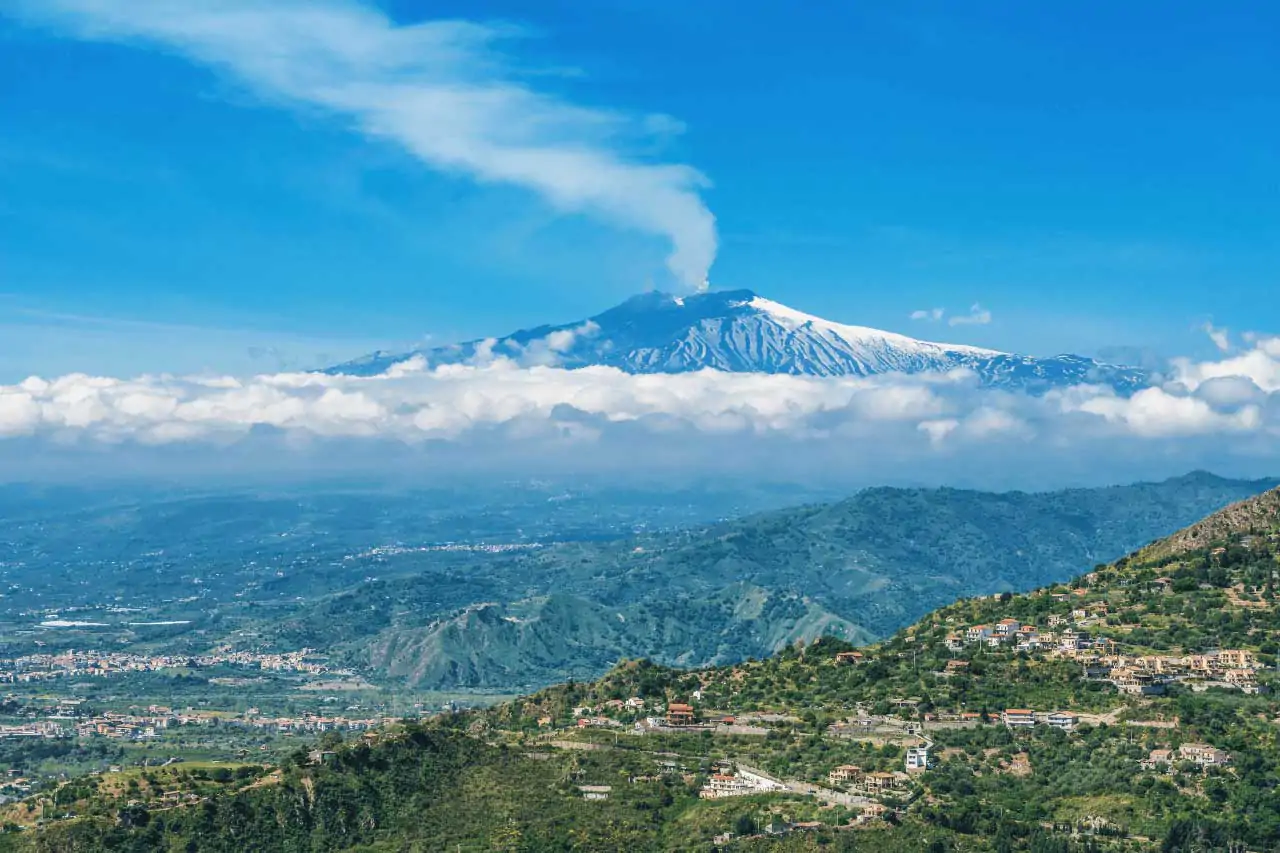 Taormina-La-Bussola-on-the-Road-4