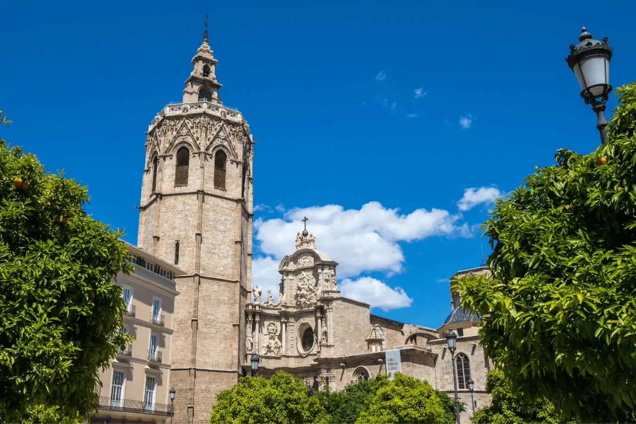 Valencia-La-Bussola-on-the-Road-4