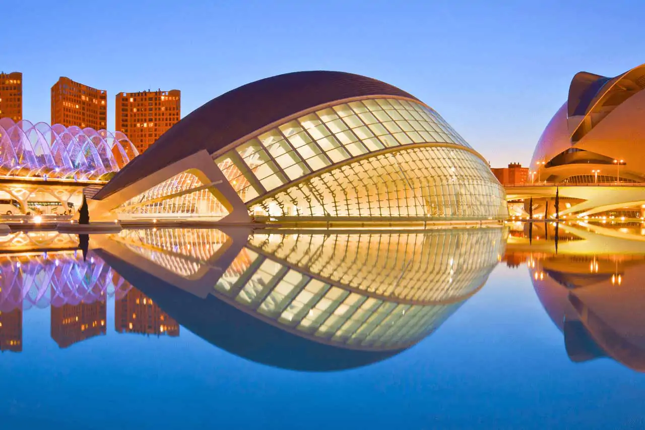 Valencia-La-Bussola-on-the-Road